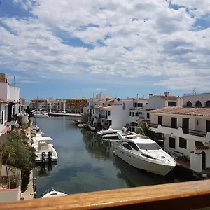  Apartamento Magnífico Junto Al Canal Principal. España